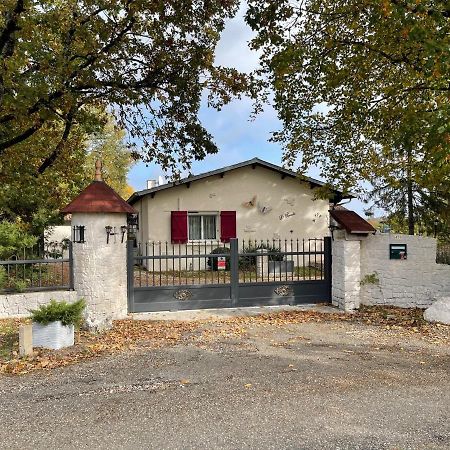 Pern Villa Le Paradis מראה חיצוני תמונה