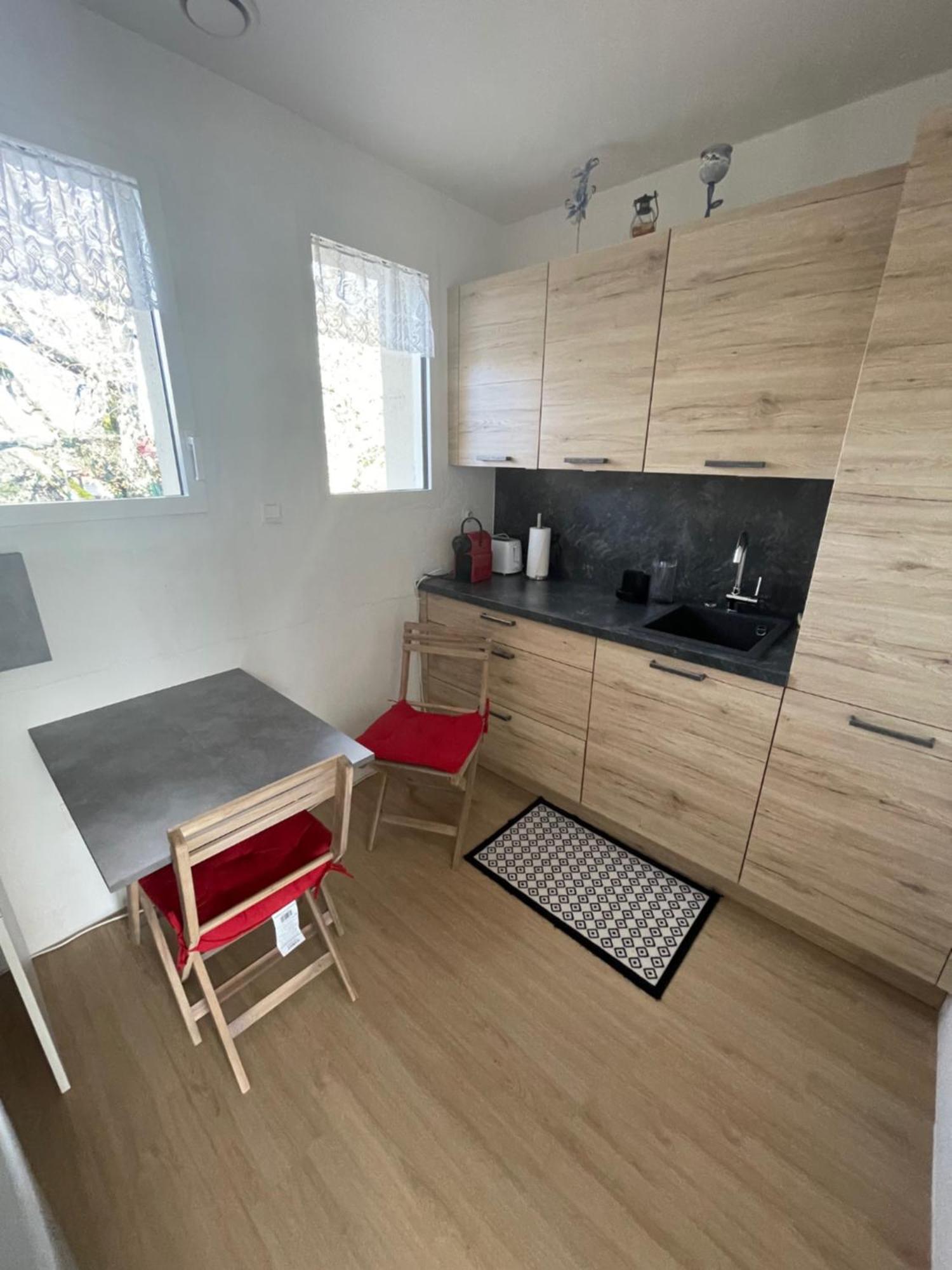 Pern Villa Le Paradis מראה חיצוני תמונה