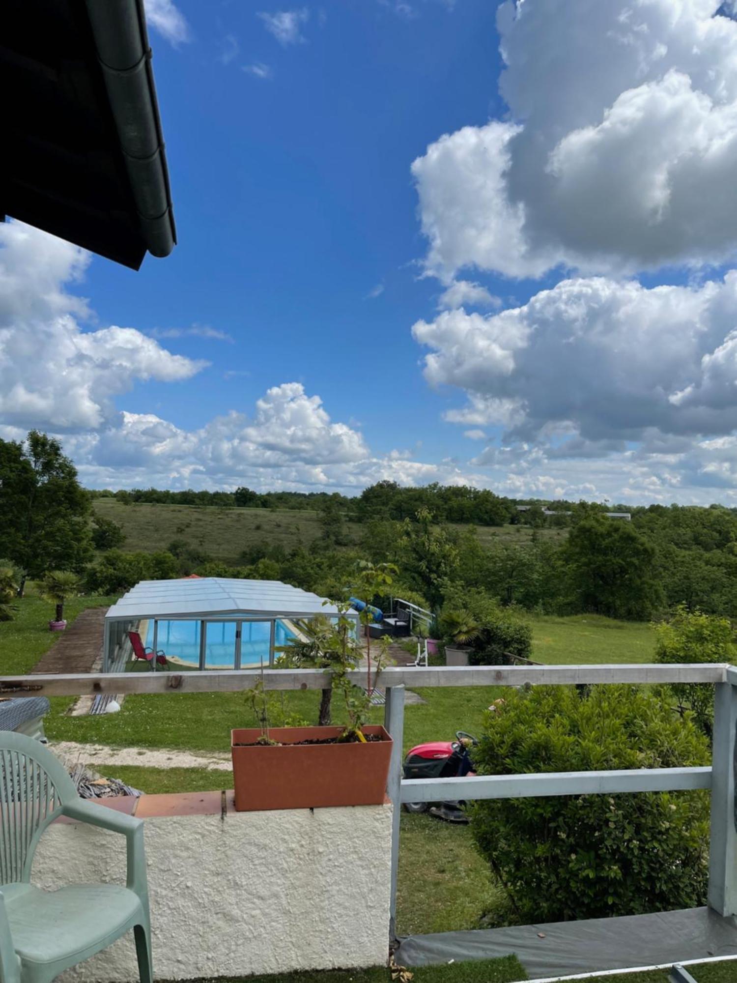 Pern Villa Le Paradis מראה חיצוני תמונה